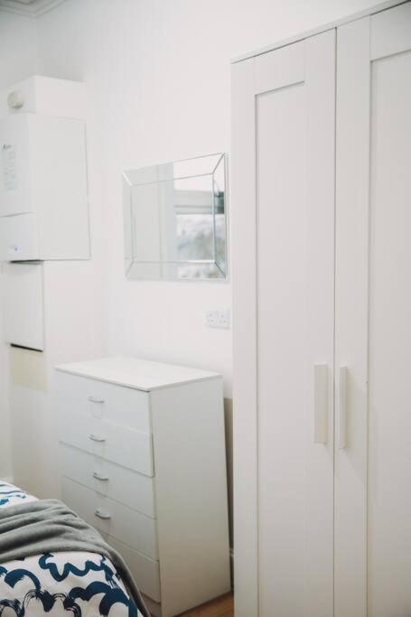 3 Bed Flat With Balcony Central Londen Buitenkant foto