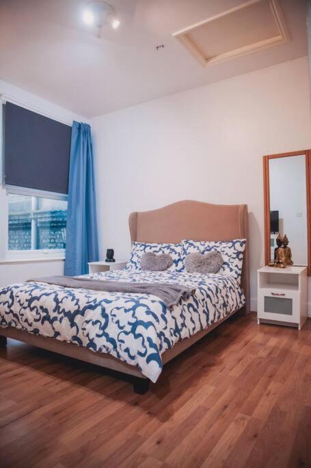 3 Bed Flat With Balcony Central Londen Buitenkant foto
