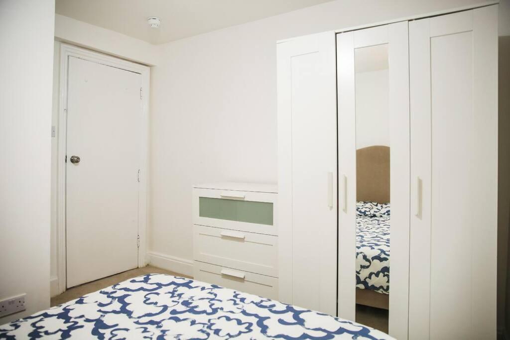 3 Bed Flat With Balcony Central Londen Buitenkant foto