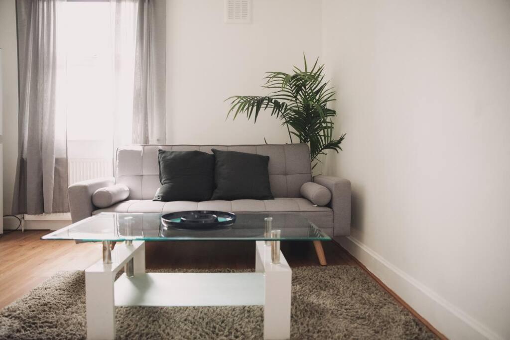 3 Bed Flat With Balcony Central Londen Buitenkant foto