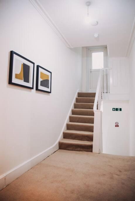 3 Bed Flat With Balcony Central Londen Buitenkant foto