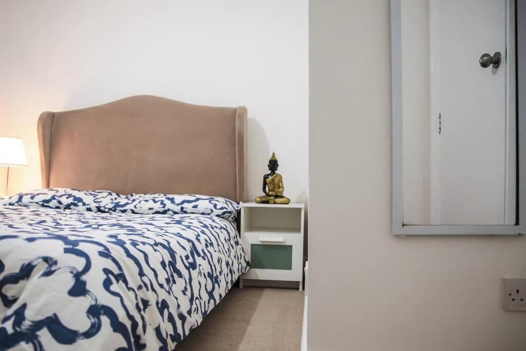3 Bed Flat With Balcony Central Londen Buitenkant foto